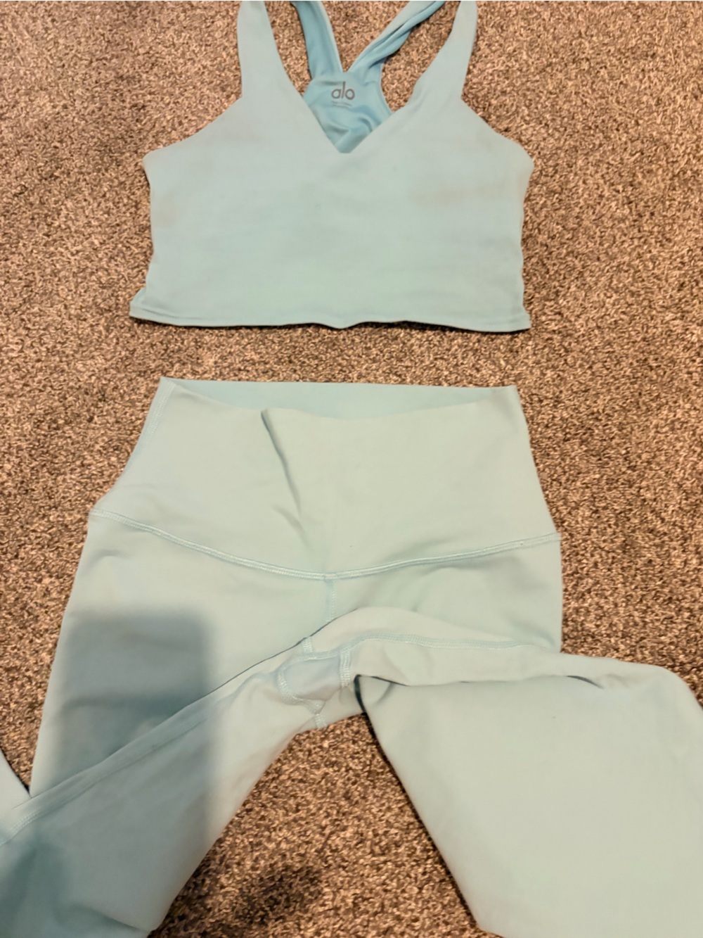 ALO Yoga Powder Blue V-Neck Sports Bra & High-Waist Leggings Set - Picture 7 of 13